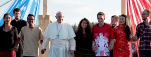 El Papa Francisco pide opinión a los jóvenes
